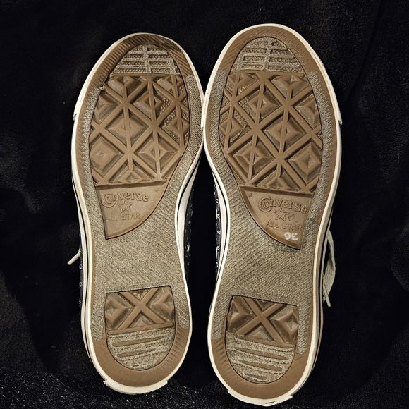 Converse Black and White Women's Sneakers Size 6 - Picture 5 of 8